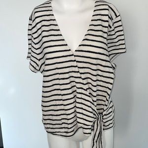 Madewell Texture & Thread Wrap Top Short Sleeve